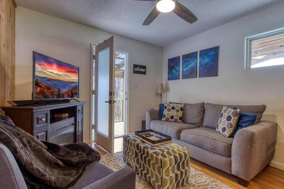 Moonlight Cottage - Your Romantic & Scenic Escape Sevierville Luaran gambar